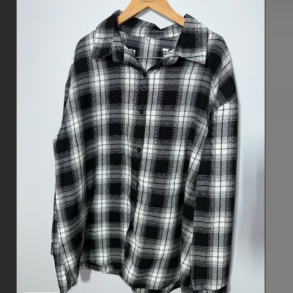 Black and white SHEIN flannel